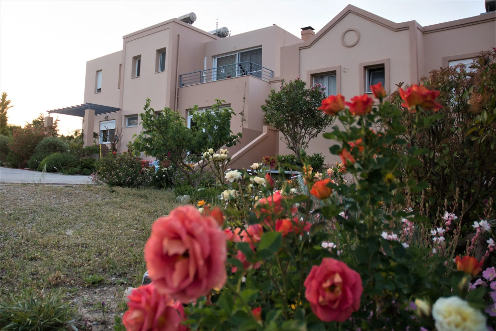 Casa Verde Houses