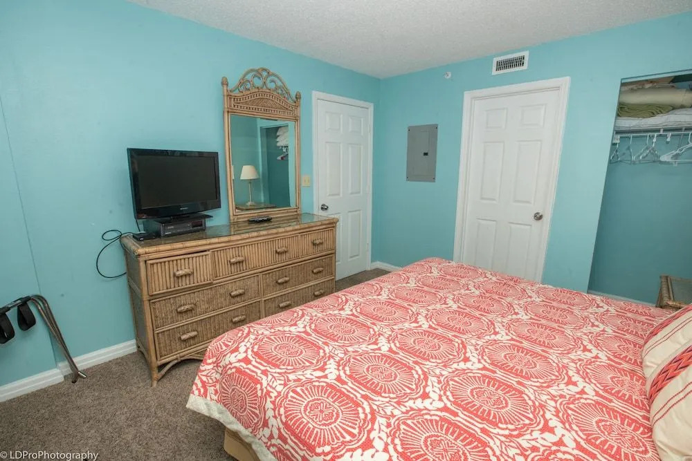Pelican Beach 0110 Destin - 1 Br Condo