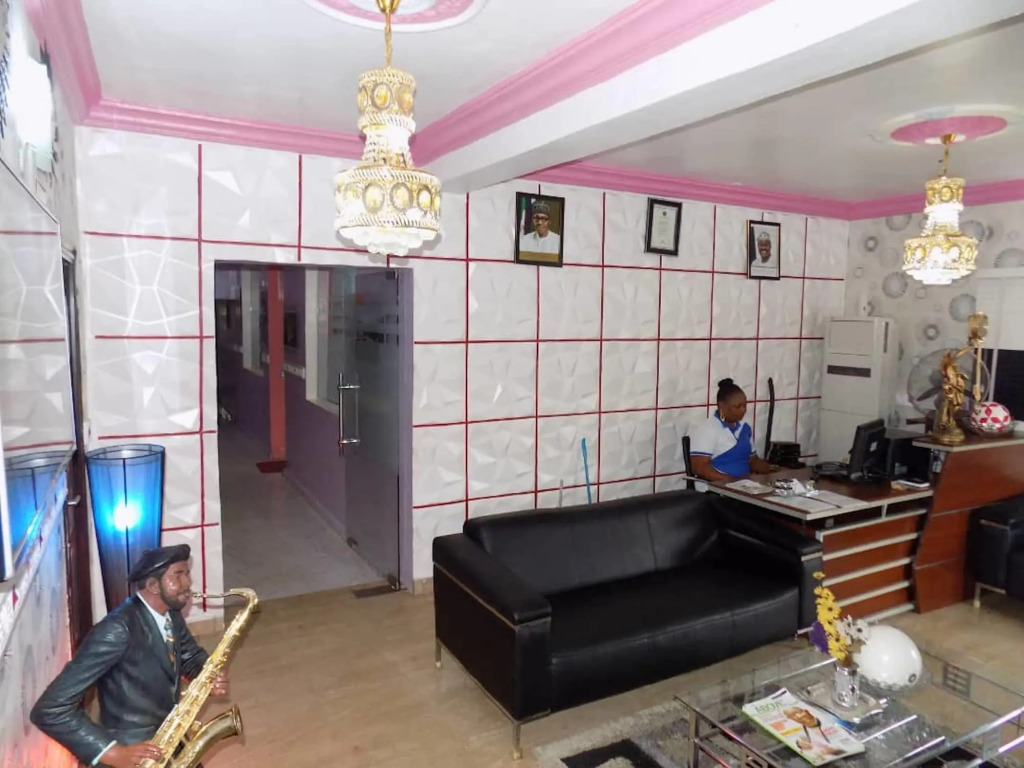 De Fellas Palace Hotel & Suites