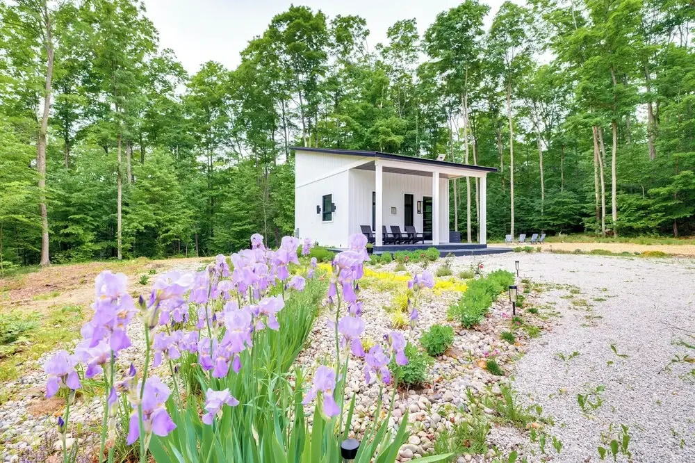 Modern Bellaire Cabin < 5 Mi to Lake & Slopes!