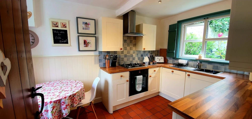 Vale View Cottages -The Coach House, Great location in Prestatyn