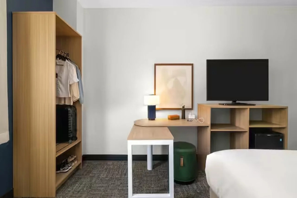 Spark By Hilton Lansing