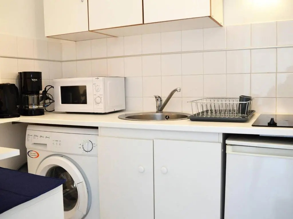 Appartement Le Lavandou, 1 pièce, 2 personnes - FR-1-251-391