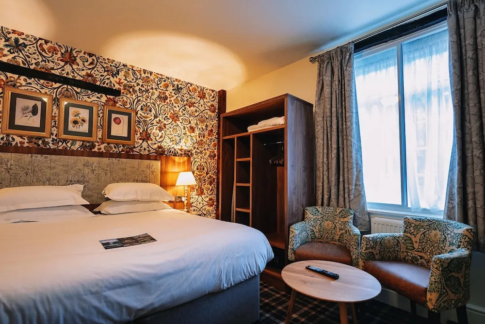 The Bull and Townhouse, Beaumaris- The Inn Collection Group