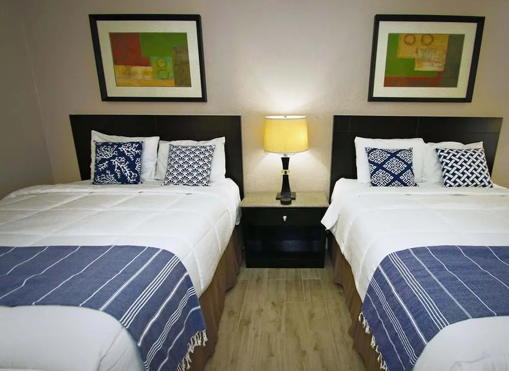 Banyan Hotel & MicroSuites