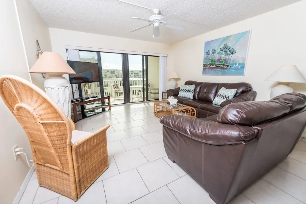 Sandcastles - Cocoa Beach Oceanfront Condos with Heated Pool Tennis