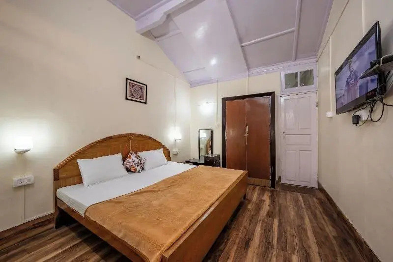 India Hotel - Hotel on Mall Road Nainital