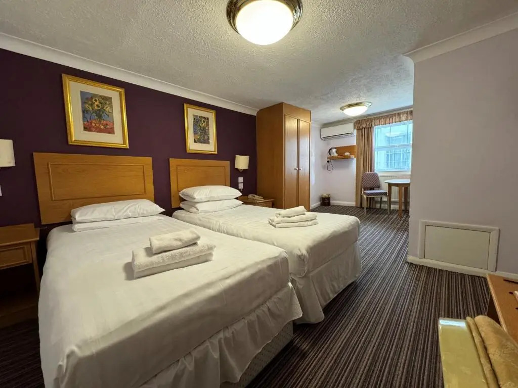 The Chatsworth Hotel