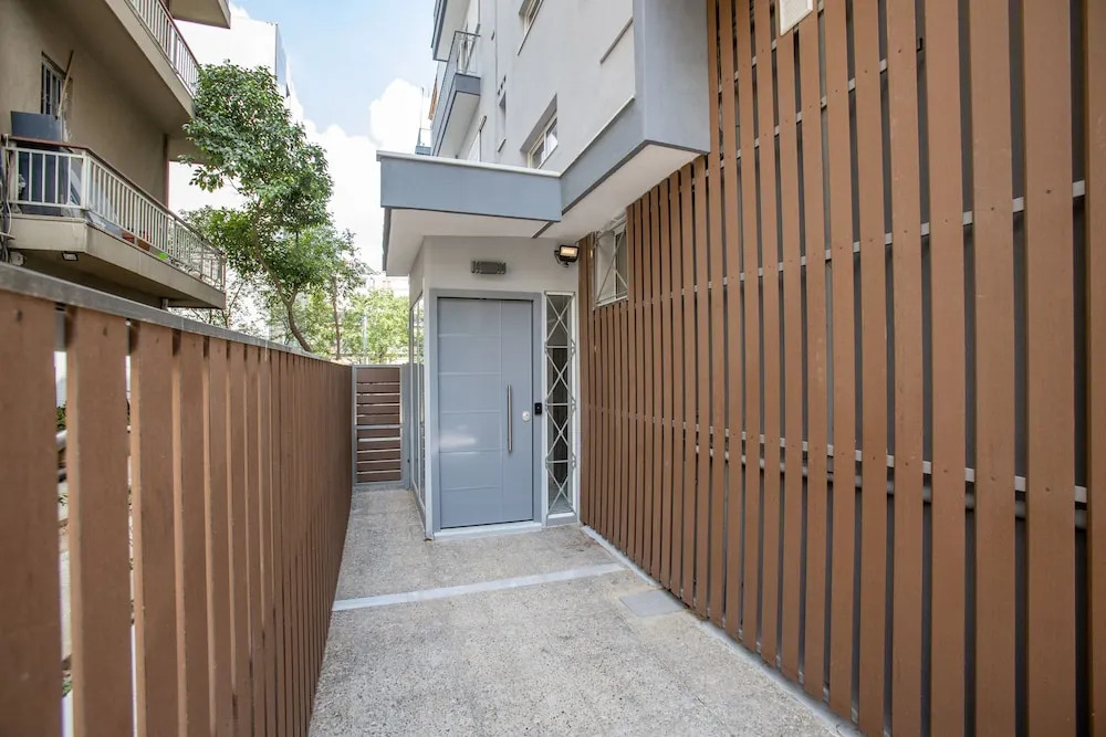 Raise Kifisias Serviced Apartments