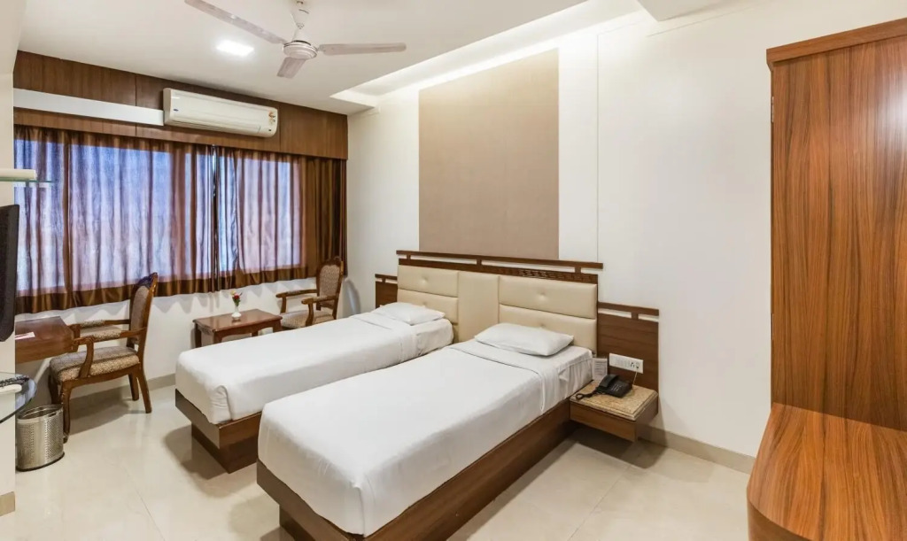 Hotel Seven Heaven