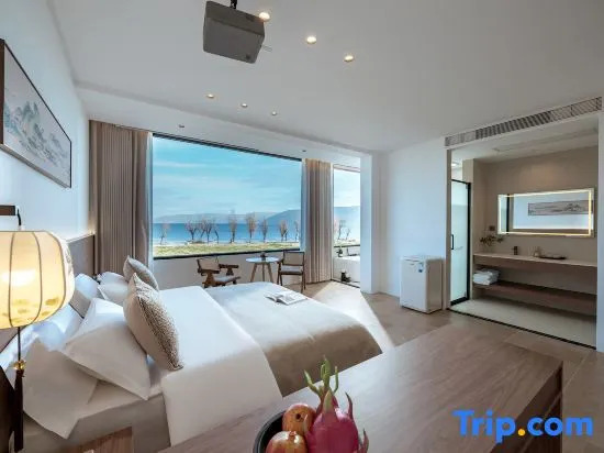 To the Mountains and Seas • LUME Designer Sea View Homestay
