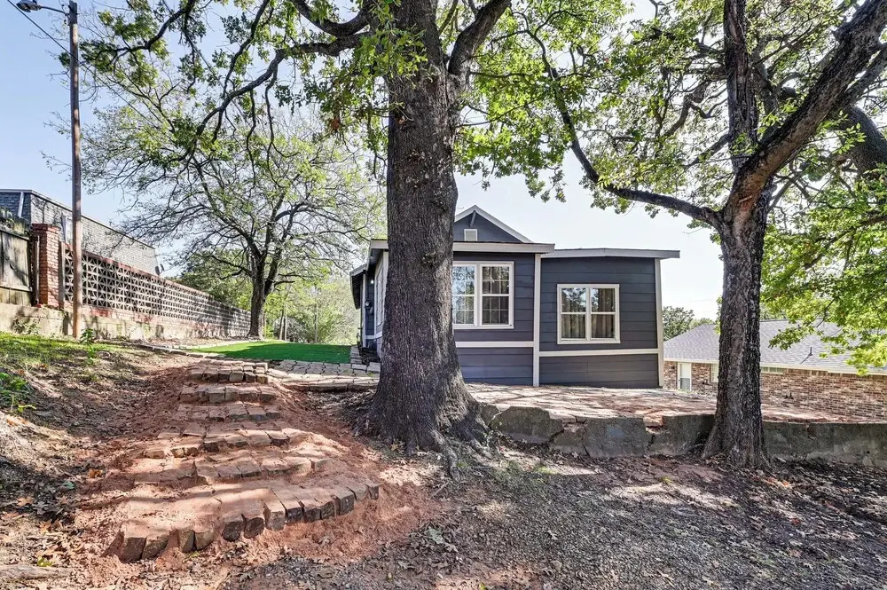 Near Campus & Casino: Family-friendly Durant Home!