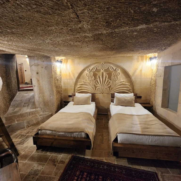 Noahs Ark Cave Hotel