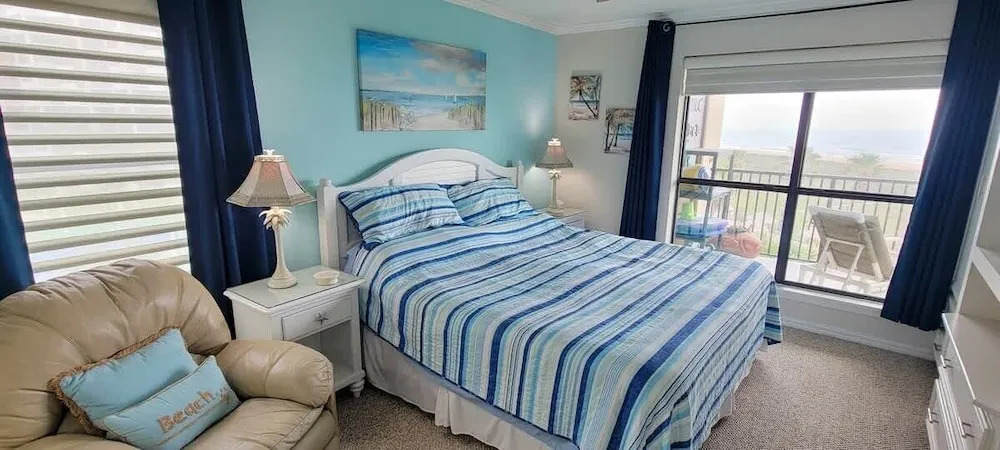Saida Tower 506 3 Bedroom Condo by RedAwning
