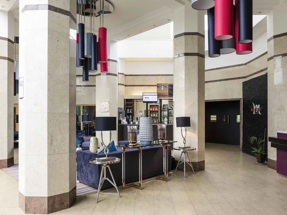 HILTON