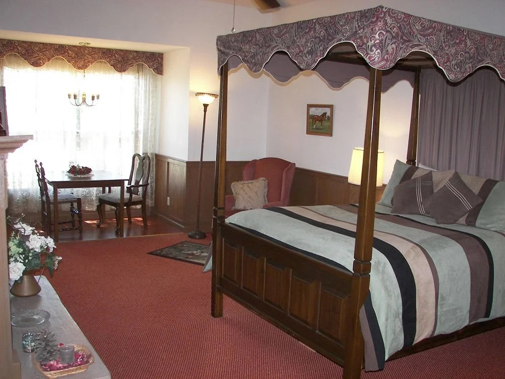 Heritage Country Inn
