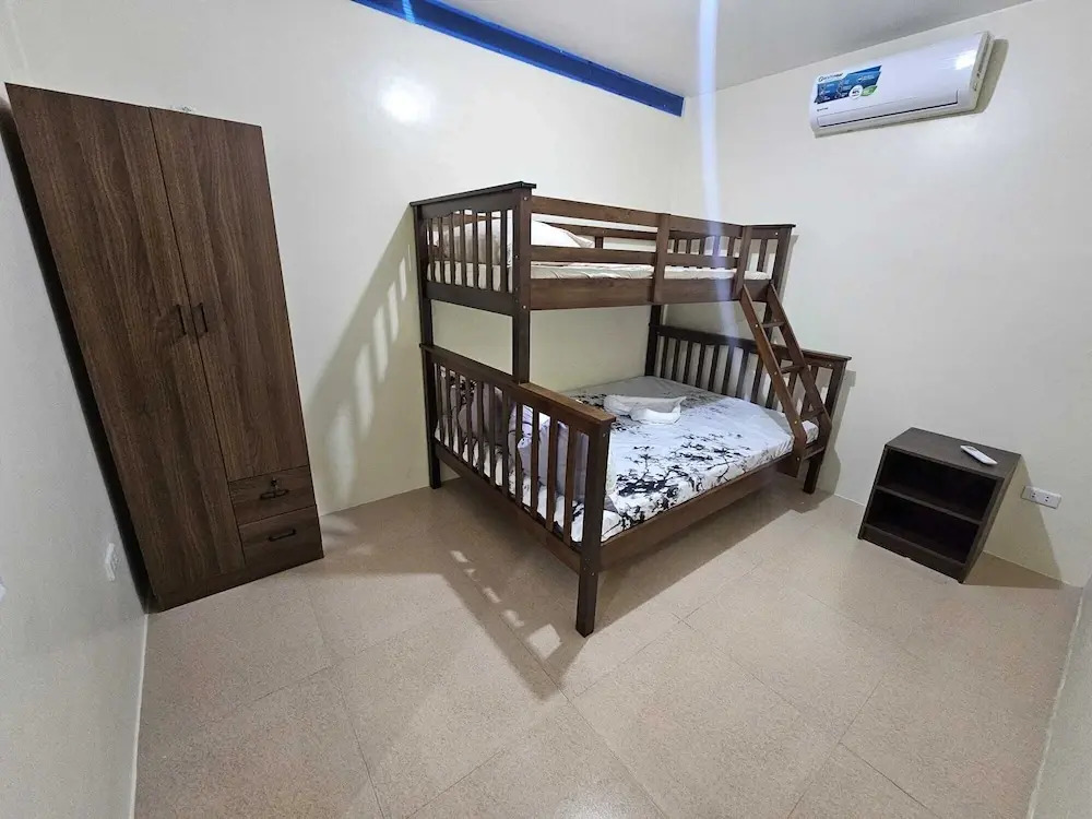 Mangotree Apartel & Resort