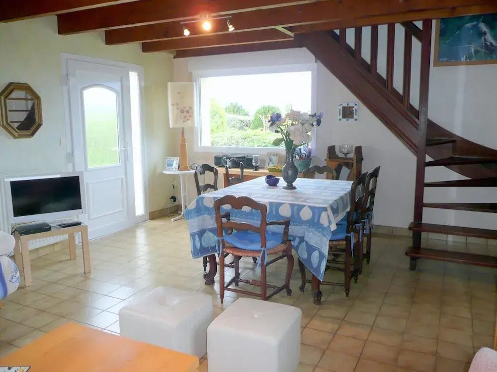 Chalet in Aber Wrach near Sandy Beaches