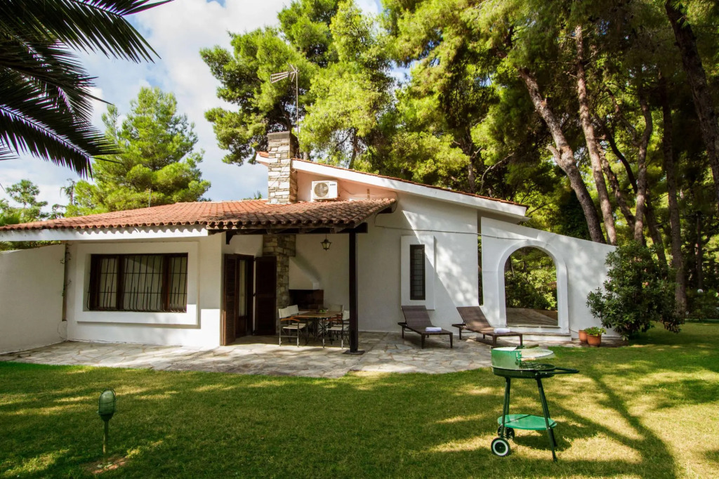 Sani Seaside Luxury - Thalia Pool Retreat