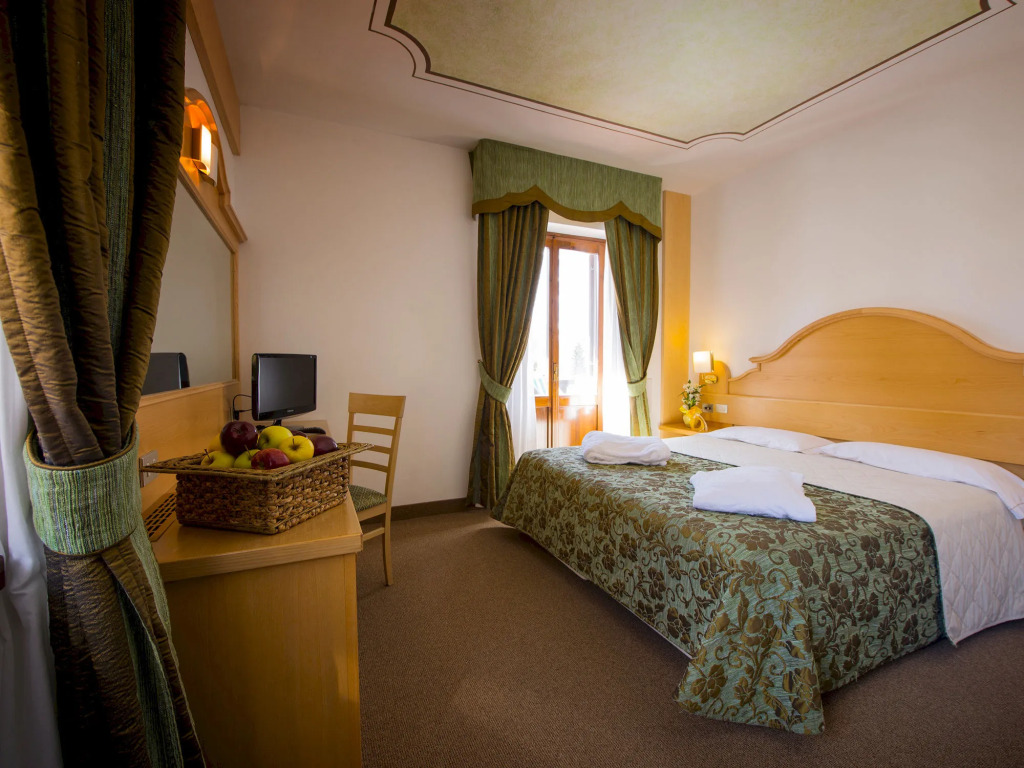 Hotel Monzoni - San Pellegrino