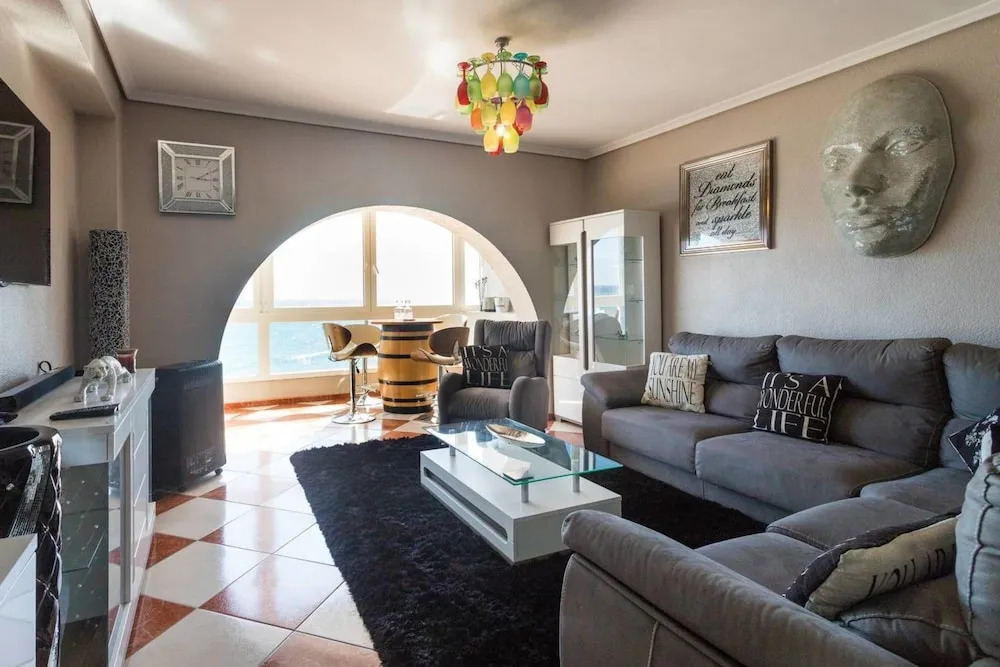 Luxury Sea View Apartment