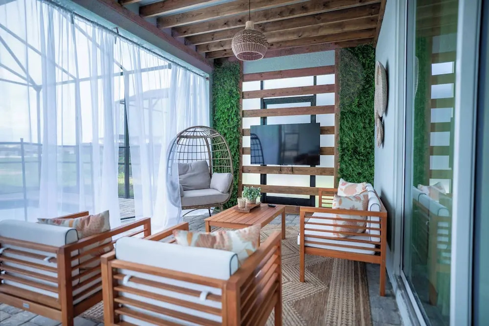9BR Solara Villa w Pool Themed Rooms