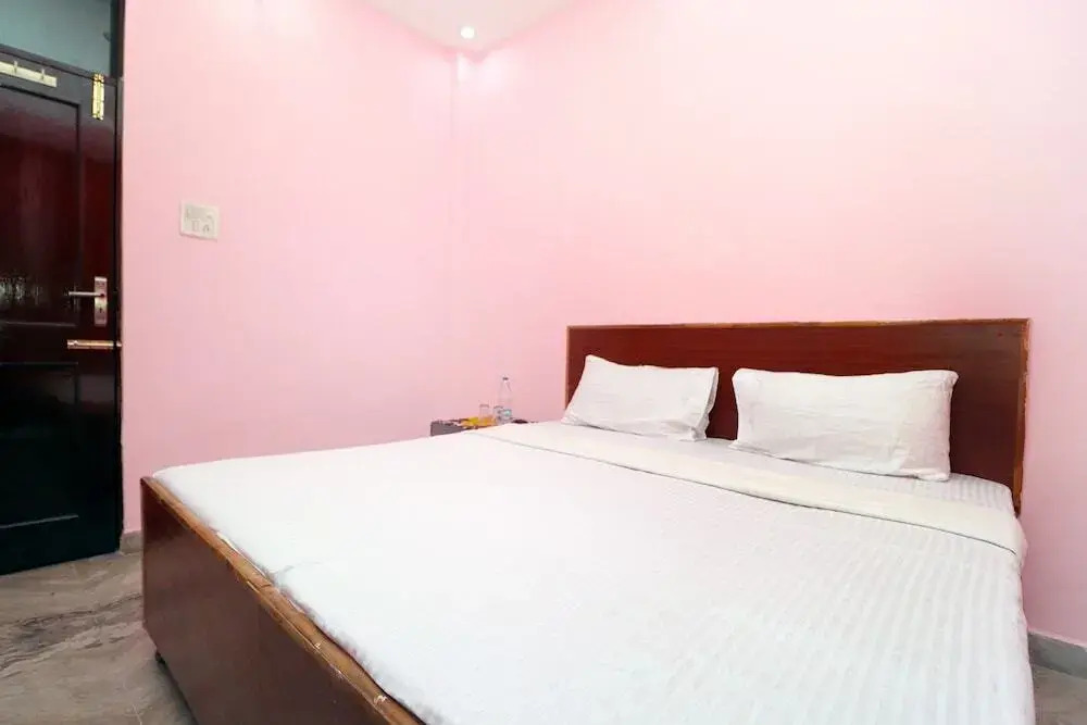 City Inn Guest House by OYO Rooms