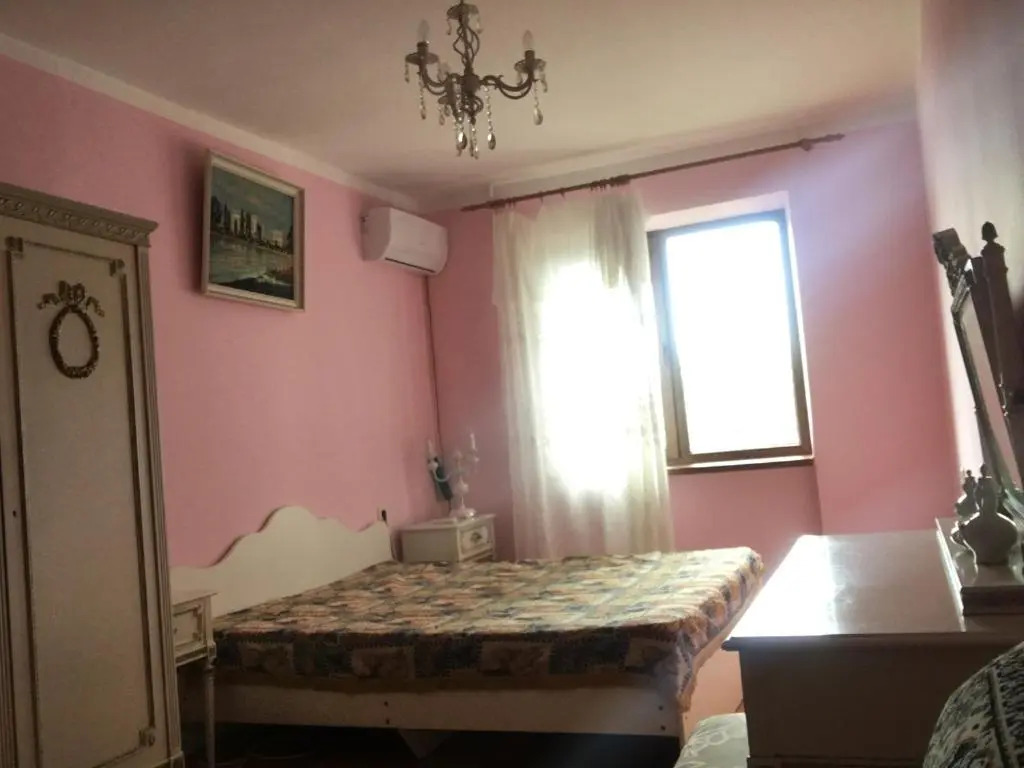 Apartments on Lakoba 60