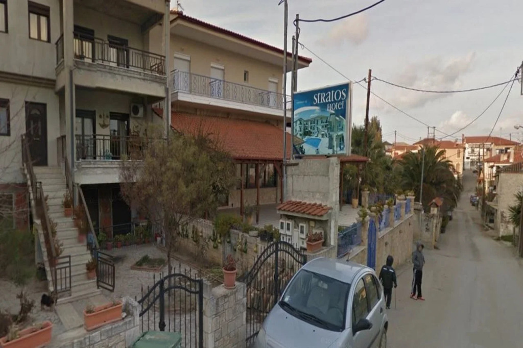 Stratos Hotel