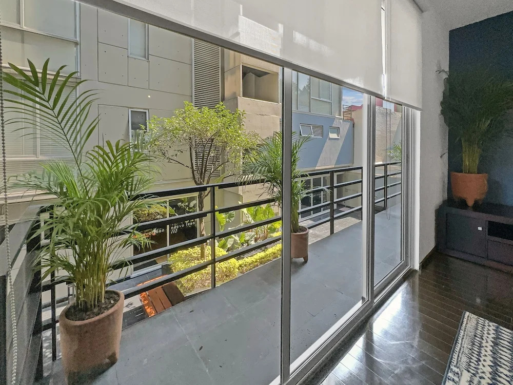 113-B201 Luxury 3br/2.5 baths in Condesa