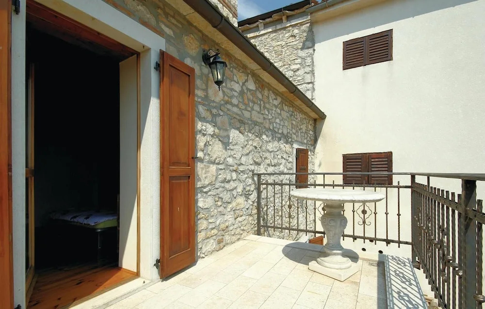 Holiday Home Kastelir Iix