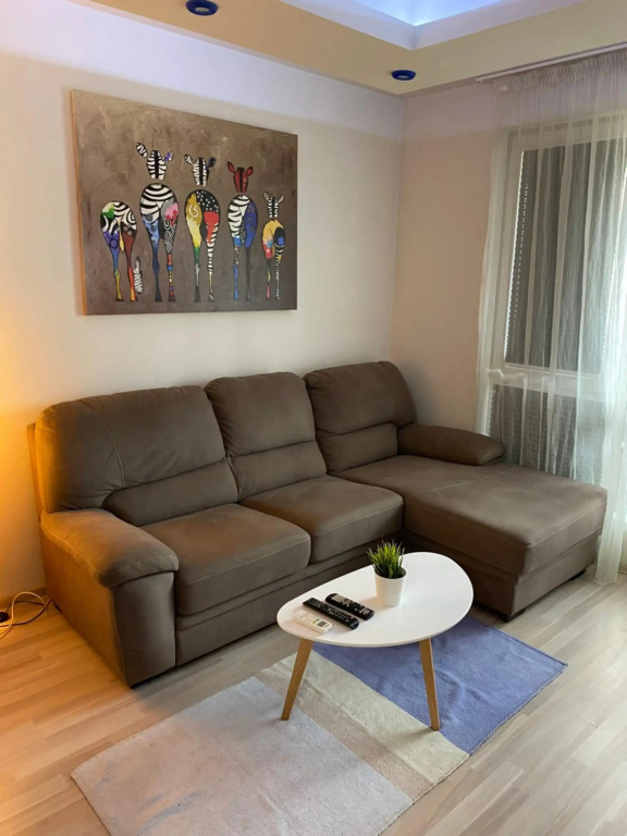 Modern & Central 1BR Apartment with lovely terrace