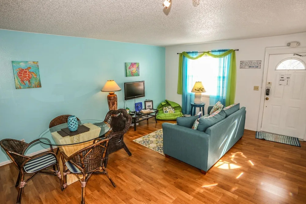 5583 Estero Villa 1 Deep Sea Dive