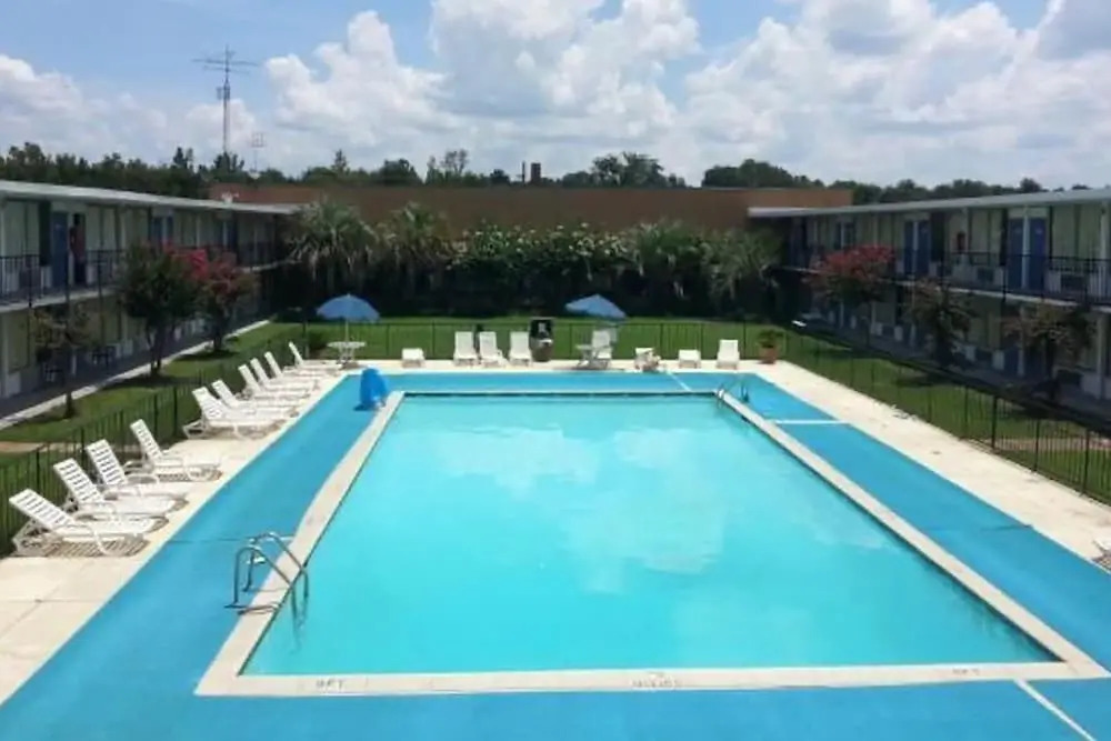 Motel 6 Leesville