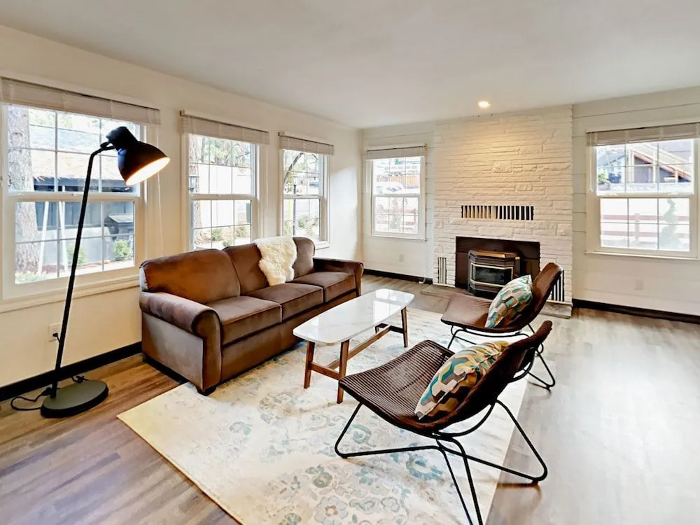 4093 Manzanita Ave Cabin Unit 1