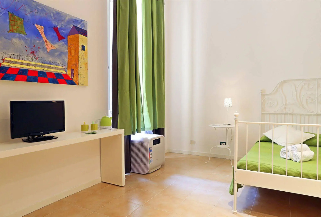 285 Vatican Lodge