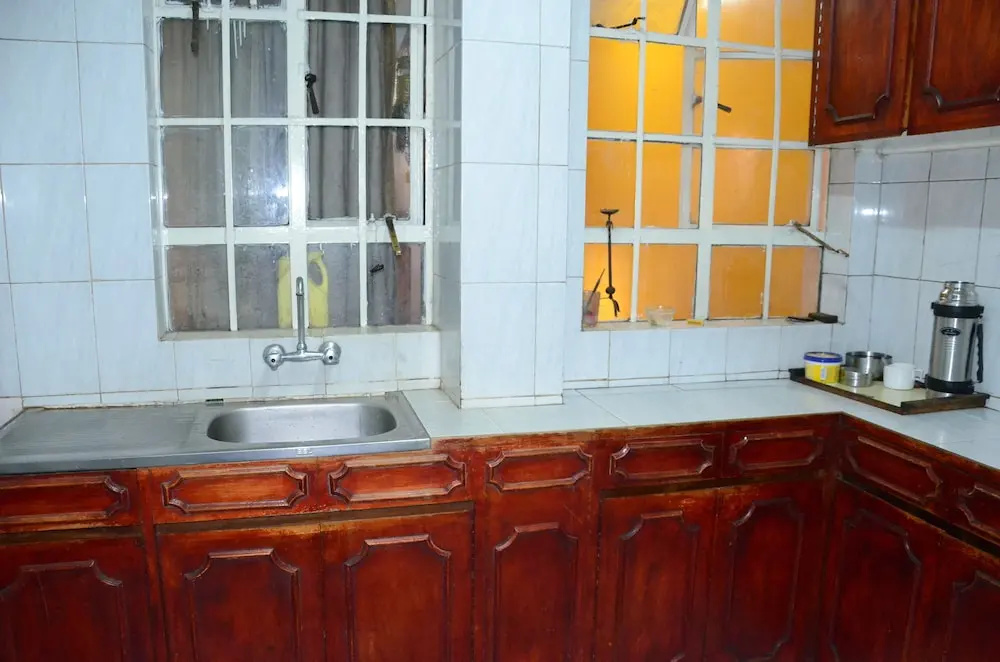 Chomba Hotel