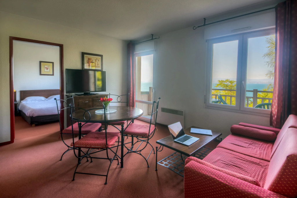 Zenitude Evian Les Terrasses du Lac, an Ascend Collection Hotel