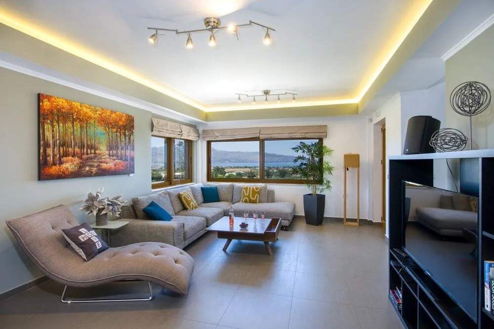 Villa Lady Dafni with private heated pool