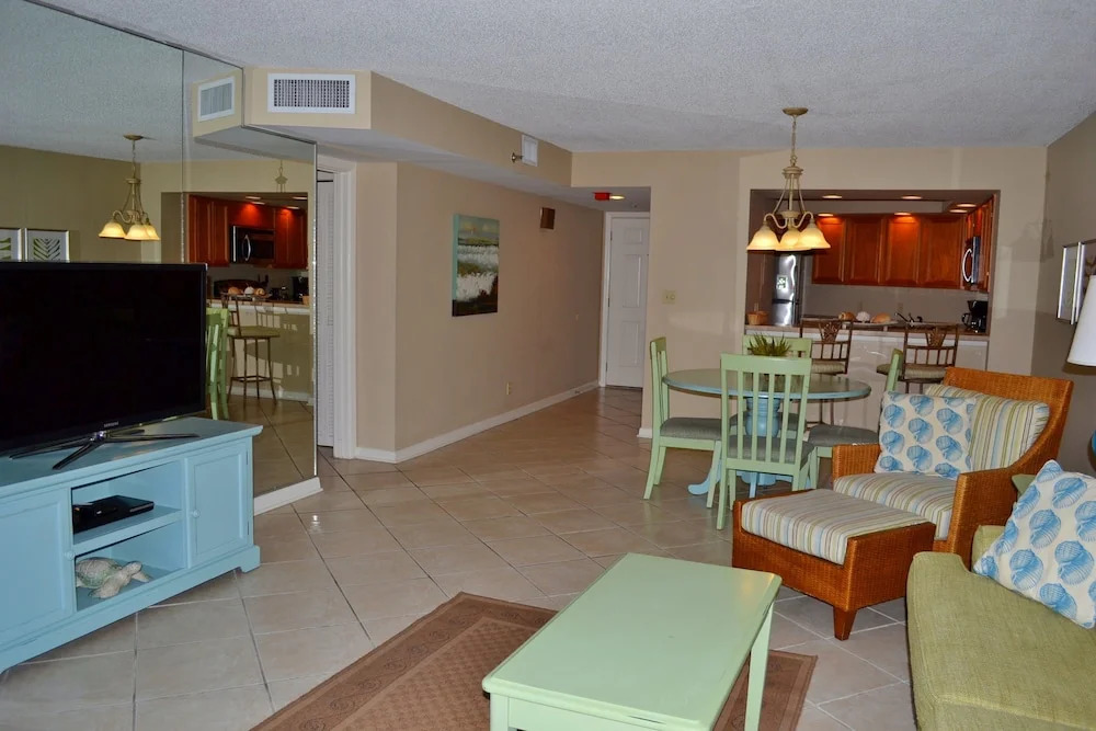 Beachside Towers at Sandestin by Gibson Beach Rentals