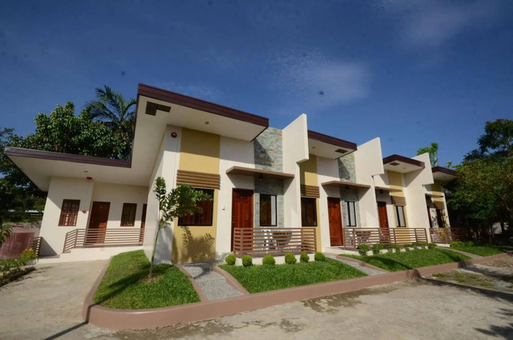 La Belle Pension House