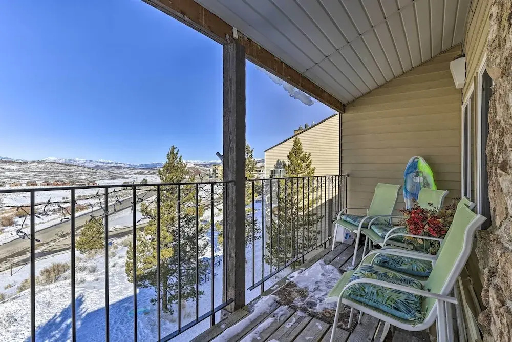 Ski, Soak & Explore! Granby Getaway w/ Mtn Views