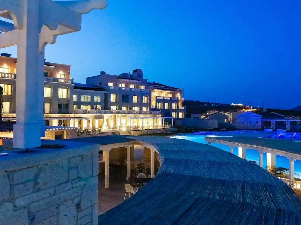 Porto Beach Resort Exclusive Alacati - Half Board