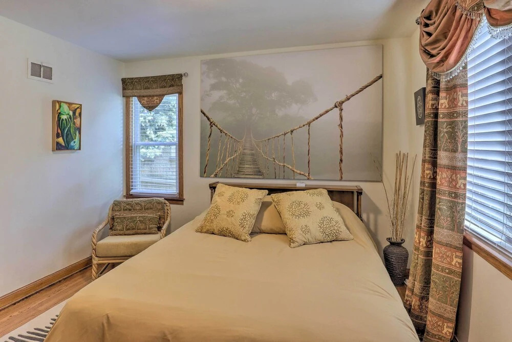 Pet-friendly Whitefish Bay Getaway w/ Large Yard!