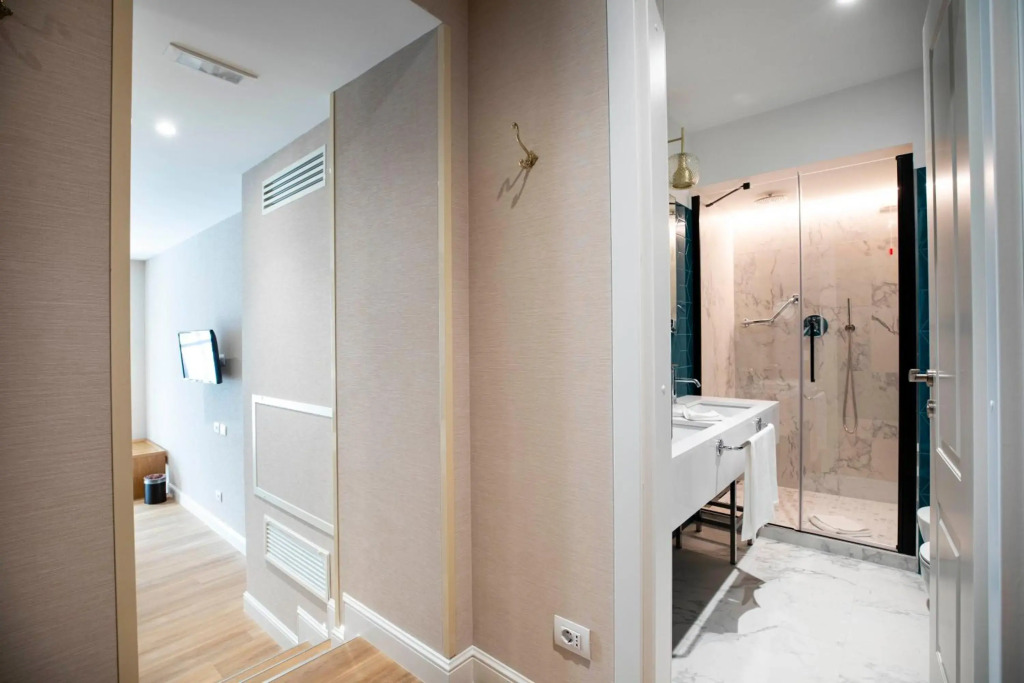 Vicario Suites