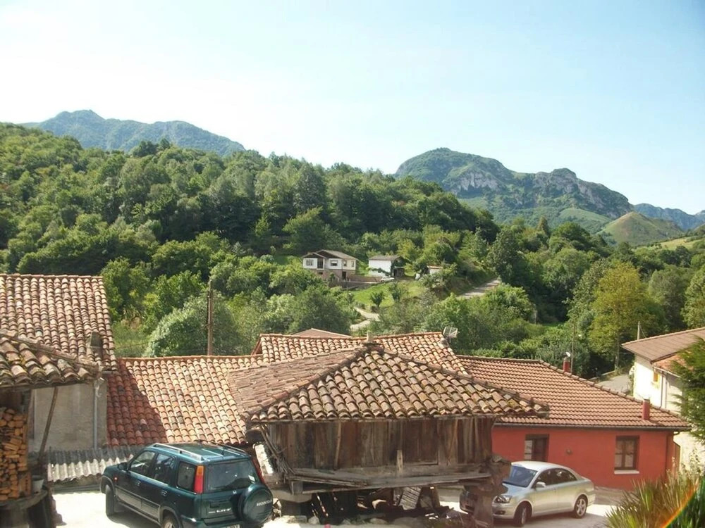 House With 4 Bedrooms in Villamorey, With Wonderful Mountain View, Fur