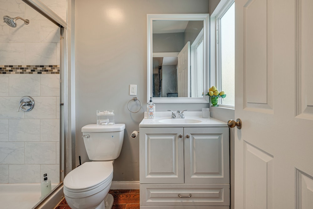 Melrose Hill Home Near Hospitals: Nurses Welcome