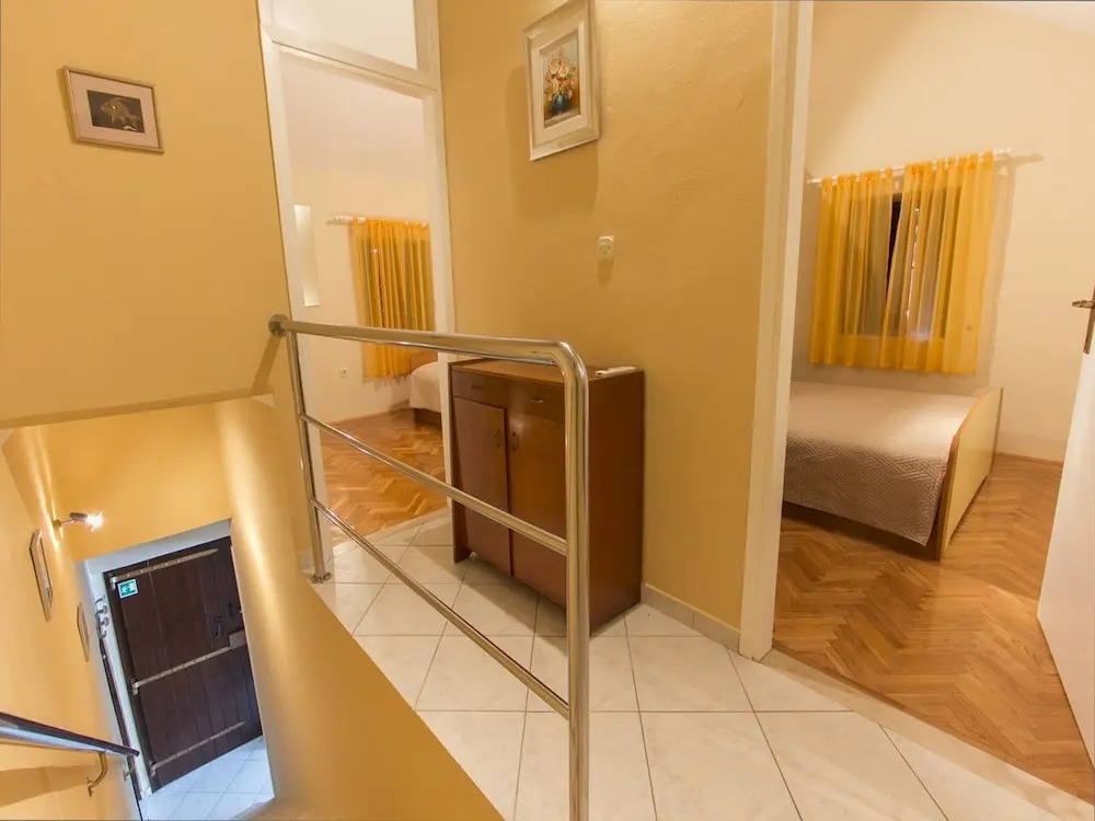Homely Holiday Home in Seline Near Sea