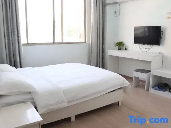 Huaining Shengli Hotel ( Citizen Square Duxiu Park)