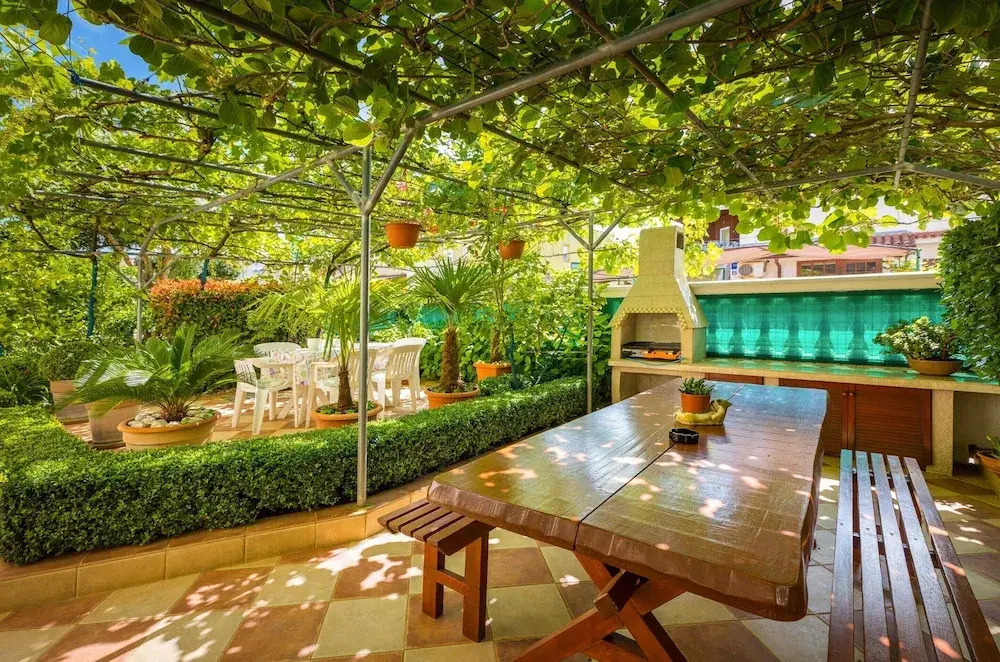 Seaside Apartment in Fazana - Two Bedrooms